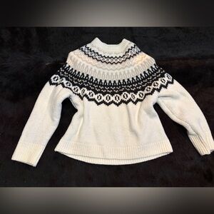 Universal Thread Cream and Black Patterned Turtleneck Sweater